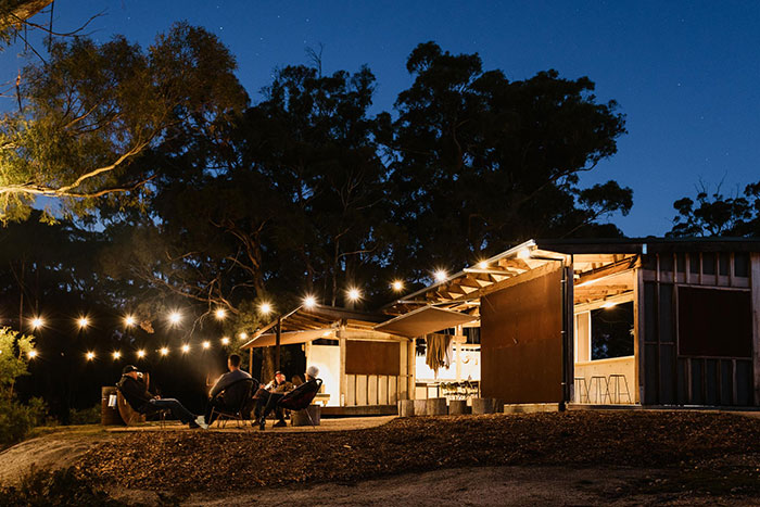 Bay of Fires Bush Retreat - Kitchen and Bar Pavilion